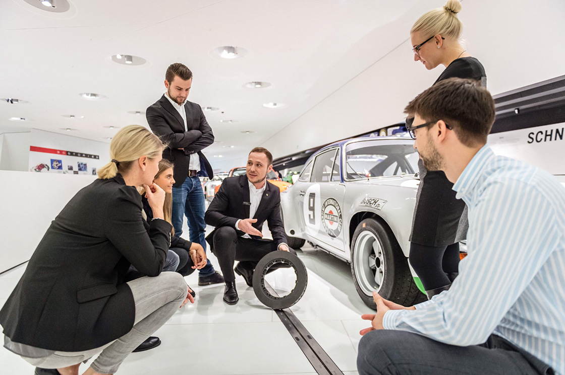  Referenz - Porsche Museum - Gästemanagement